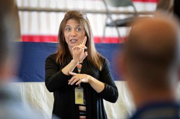 NPI požádal JTP o nominaci člena do pracovní skupiny k tvorbě profesní kvalifikace Tlumočník/tlumočnice českého znakového jazyka